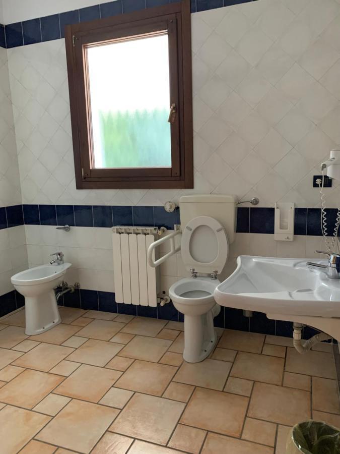 Hotel Lory Ficarolo Eksteriør billede